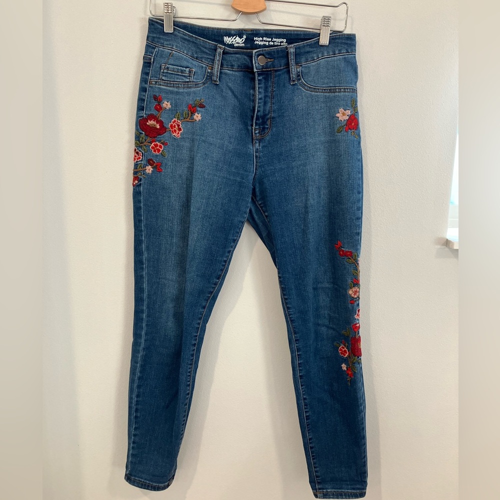 Mossimo Floral Embroidery Skinny Jeans